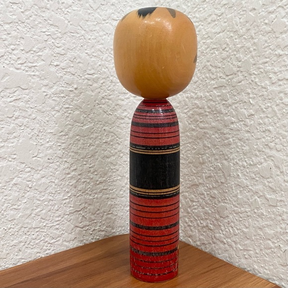 Vintage Japanese Plum Kokeshi 7” Wooden Doll - Picture 3 of 11